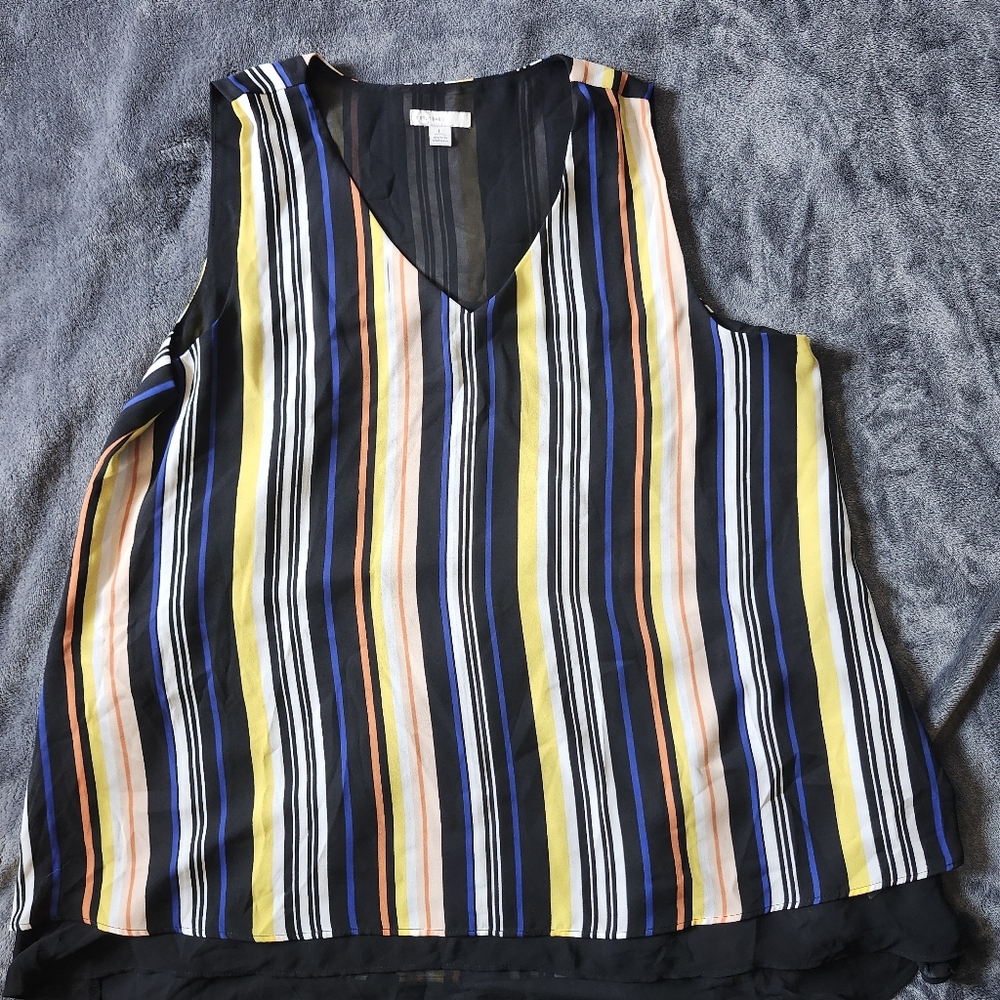 Sleeveless Old Navy V-Neck Striped Tank Top in Black and Yellow
